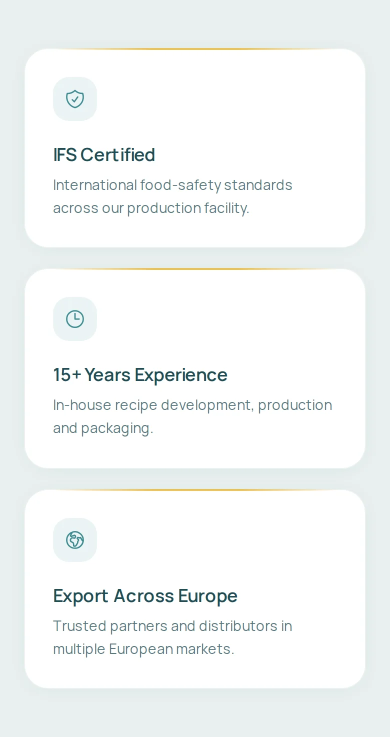 The trust band of toppetfood.eu on mobile: IFS Certified, 15+ Years Experience, Export Across Europe